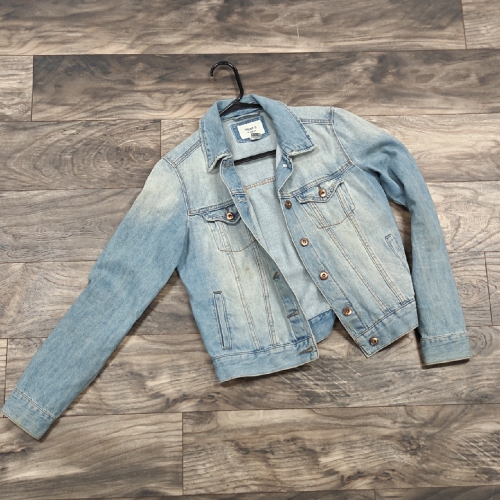Forever 21 Classic Blue Denim Jacket